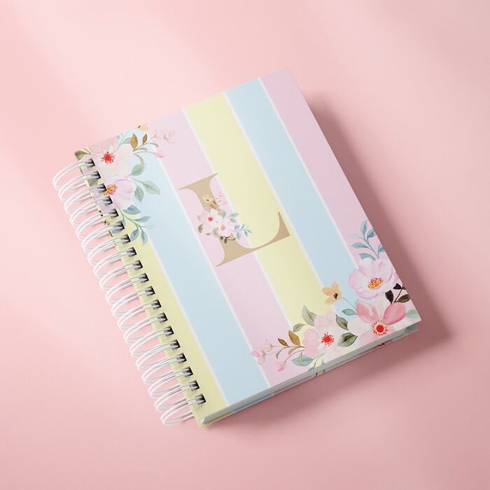 Caderno Floral Alfabeto