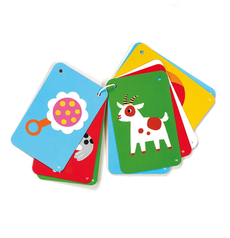 Hight Contrast - Baby Cards in a String 6m+ 9m+