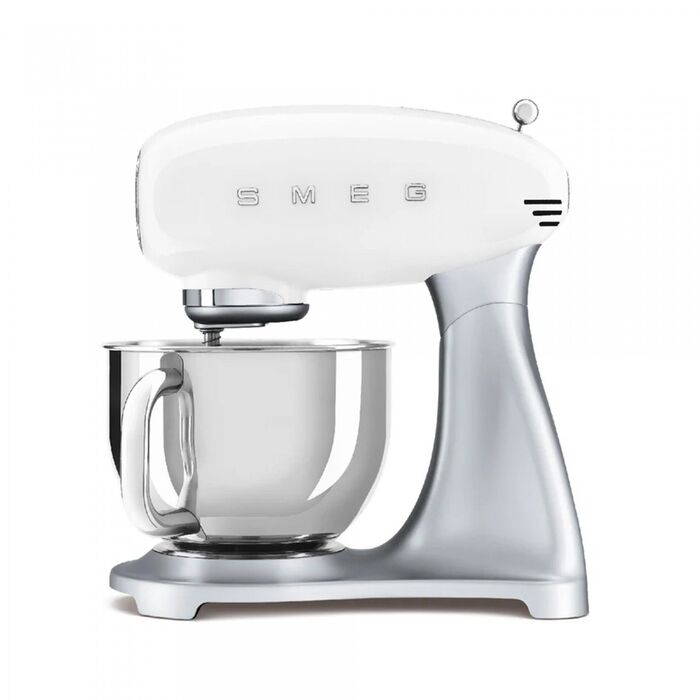 Batedeira com Taça SMEG SMF04WHEU