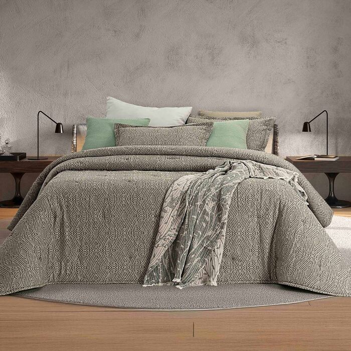 Comforter Dover