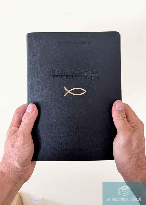 Biblia Sagrada (ARC) Letra Extra Gigante - Preta c/ Indice *Letras Vermelhas Peixe