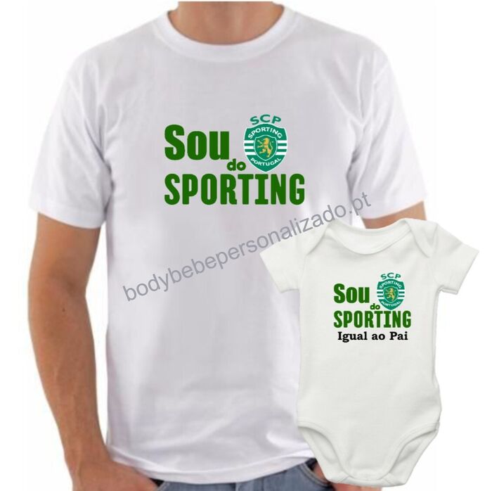 Conjunto de t-shirt de homem e body de bebé branco com emblema do Sporting e frase Sou do Sporting Igual ao Pai em verde