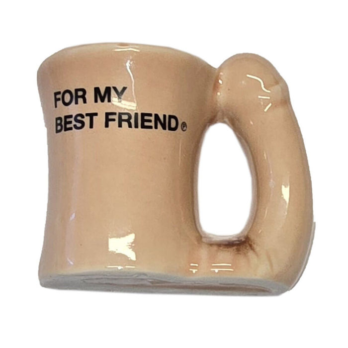 DIABLO PICANTE – CANECA MAGNET DE CERÂMICA COM ALÇA DE PÊNIS “PARA MEU MELHOR AMIGO”