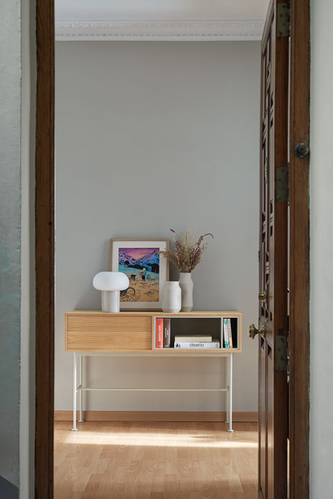 Consola Yoko em Creme