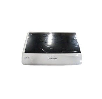 Microondas Samsung MW732KR con puerta frontal blanca