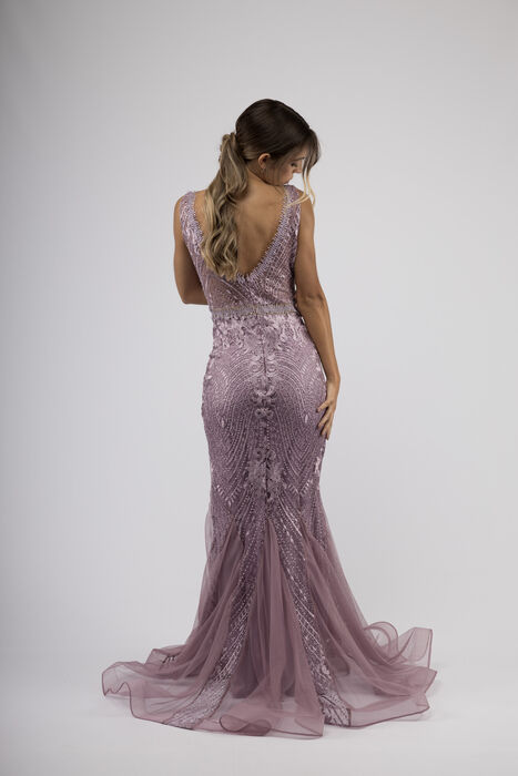 Vestido Comprido em Renda 