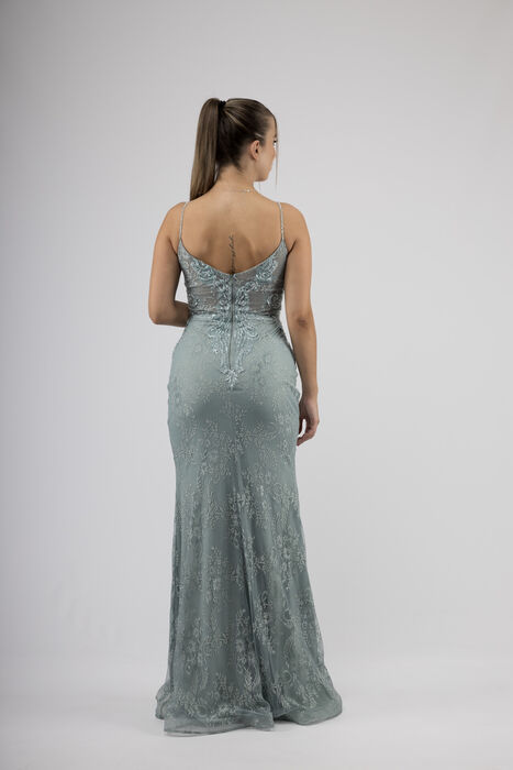 Vestido Comprido em Renda