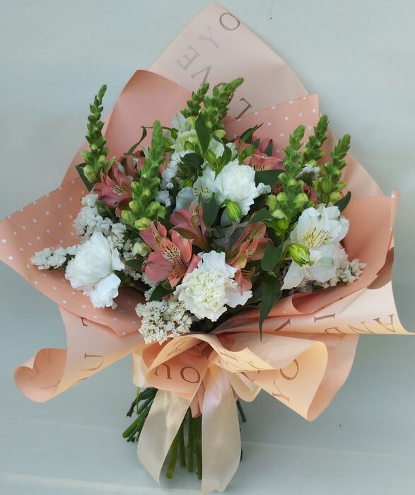 bouquet delicado. Flores para oferecer a alguém especial.