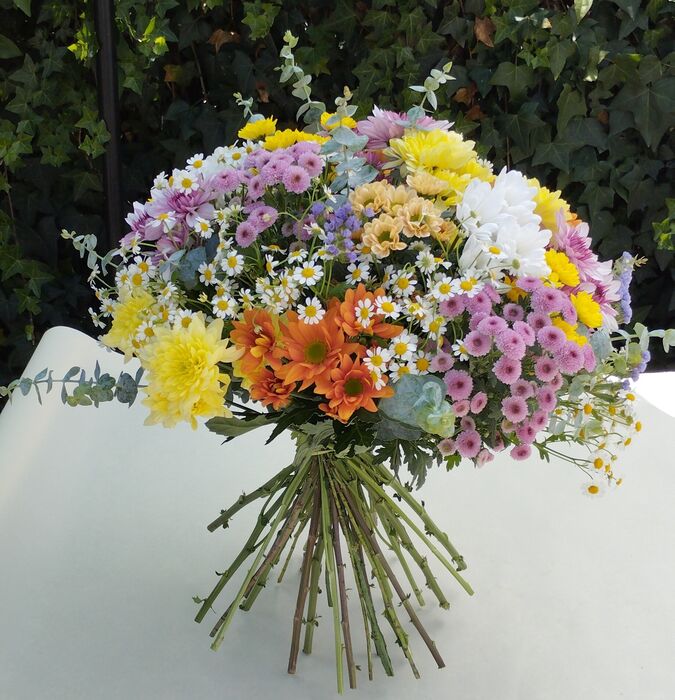 Ramo de flores campestre