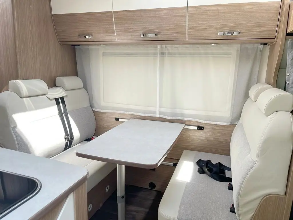 Autocaravana 6 Lugares