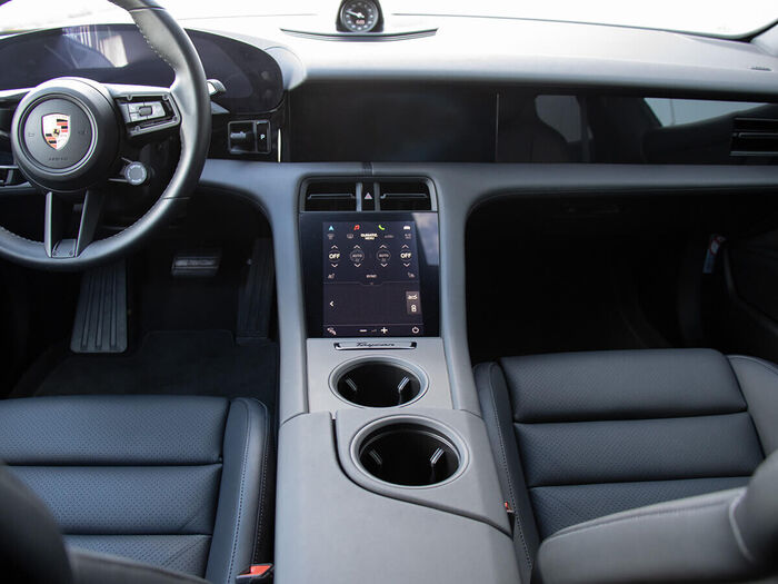 Porsche Taycan Elétrico