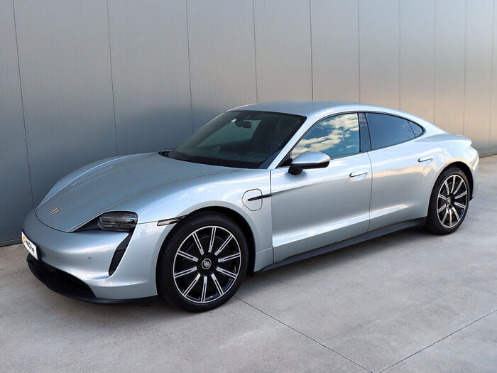 Porsche Taycan Elétrico