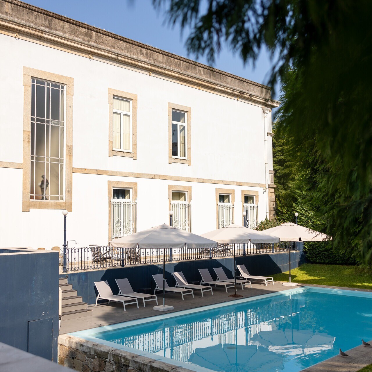 Piscina exterior sazonal