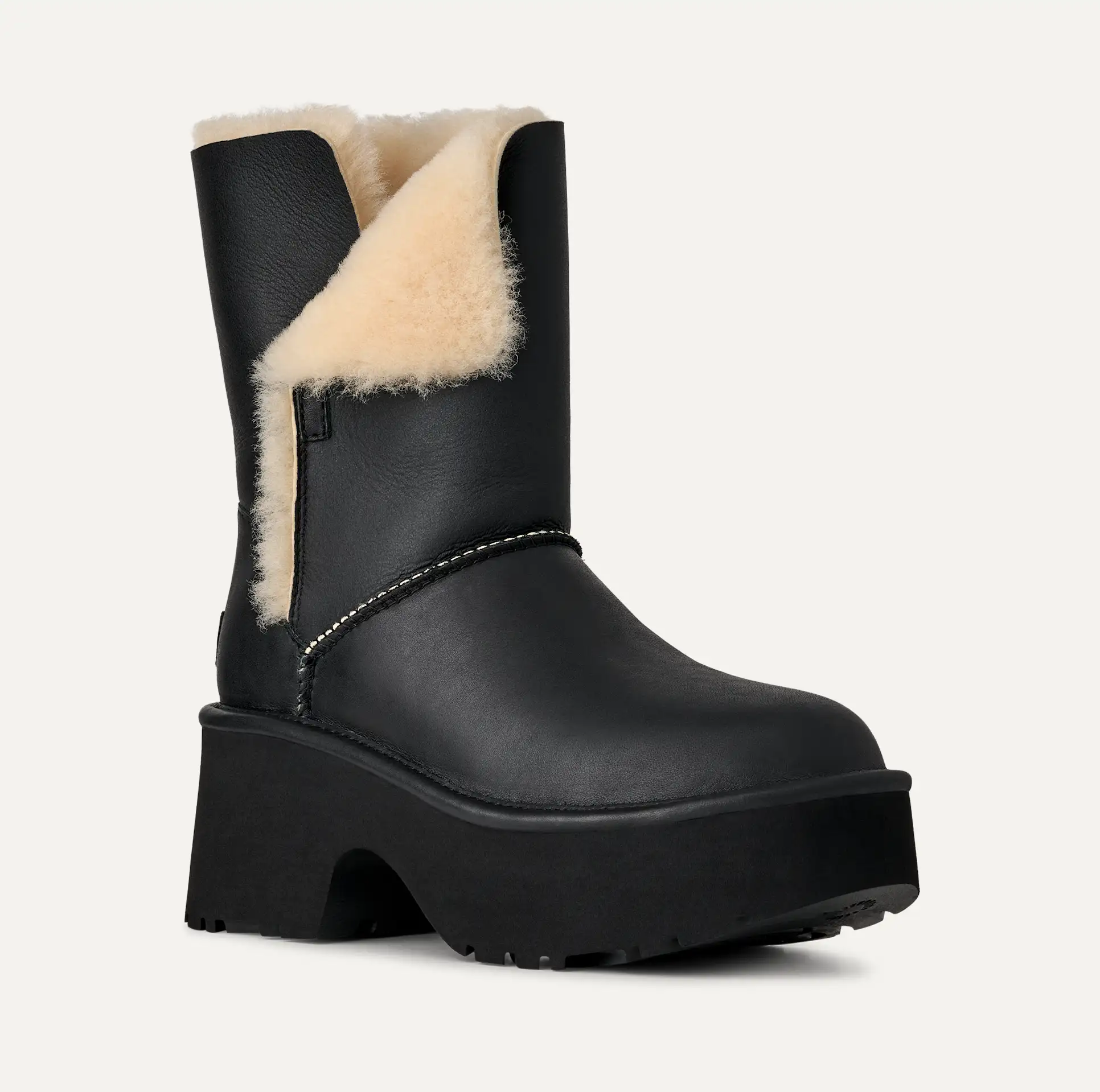 UGG NEW HEIGHTS CUFF LEATHER