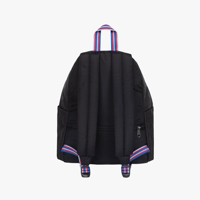 MOCHILA EASTPAK DAY PAK´R NBA LOGO