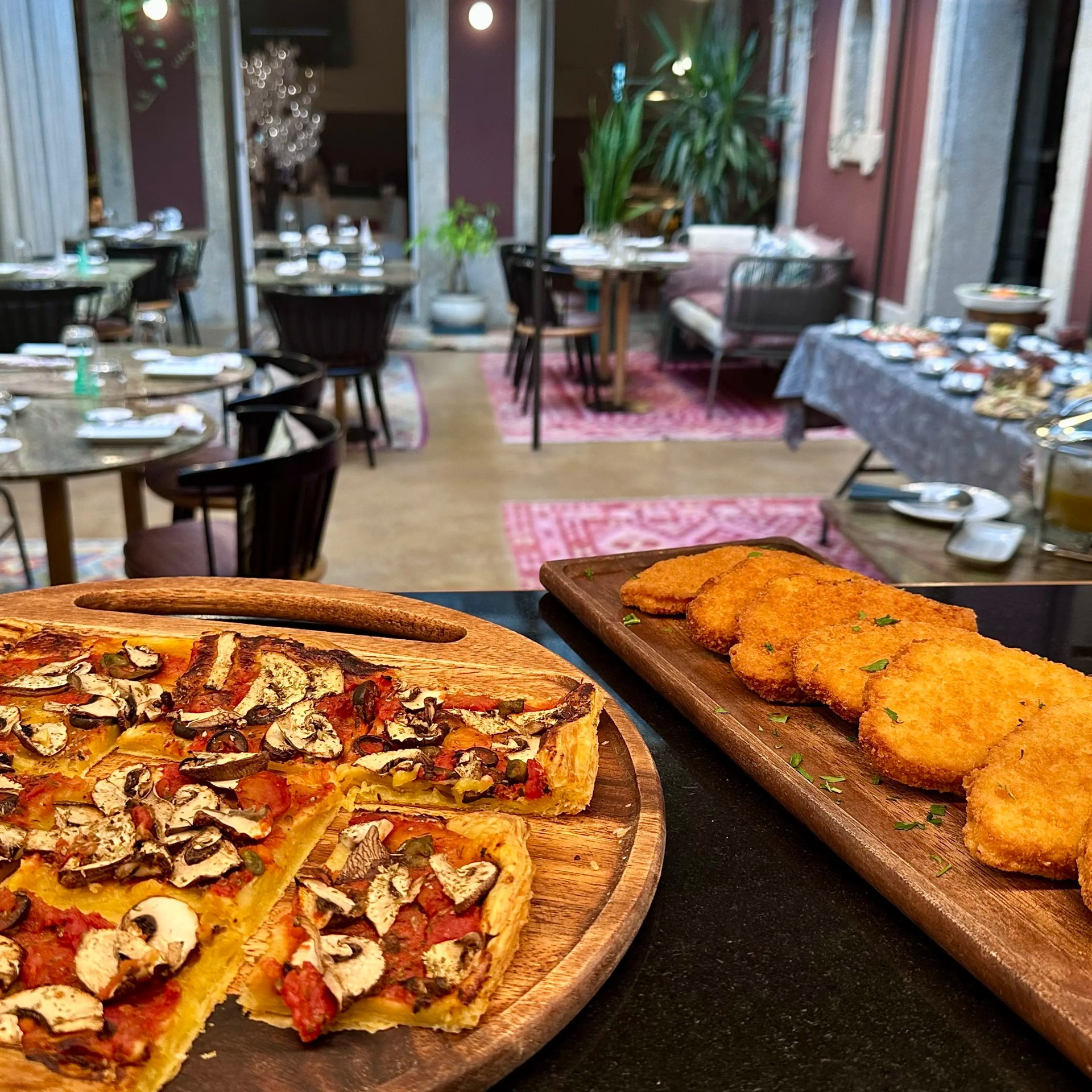 Vegan Sunday Buffet in the Centre of Porto