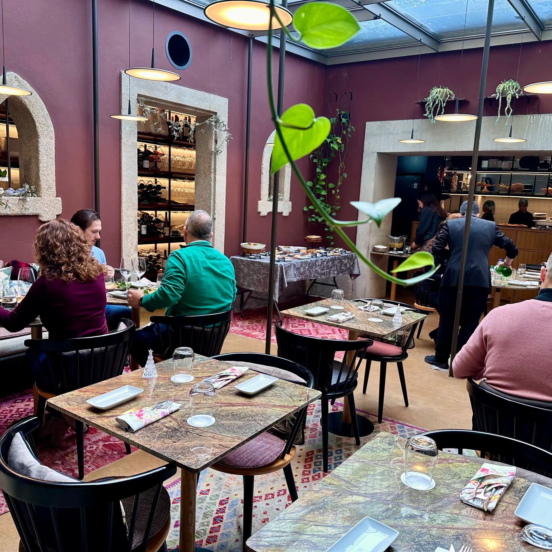 Vegan Sunday Buffet in the Centre of Porto