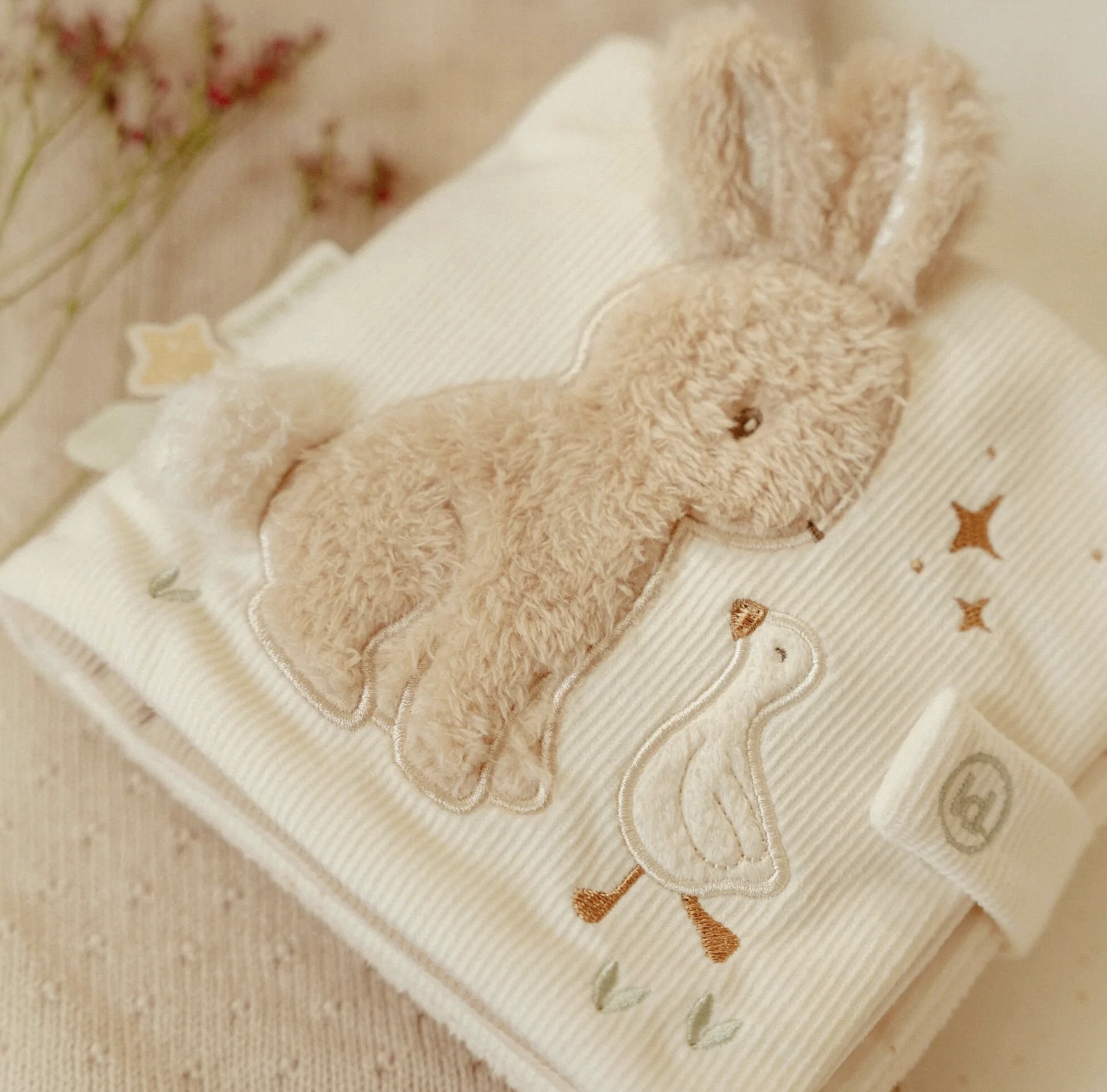 Livro de Actividades Beige Newborn Naturals - Little Dutch