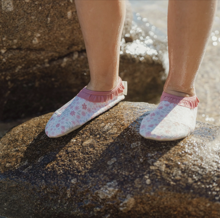 Sapatos de Praia Floral Print - Little Dutch