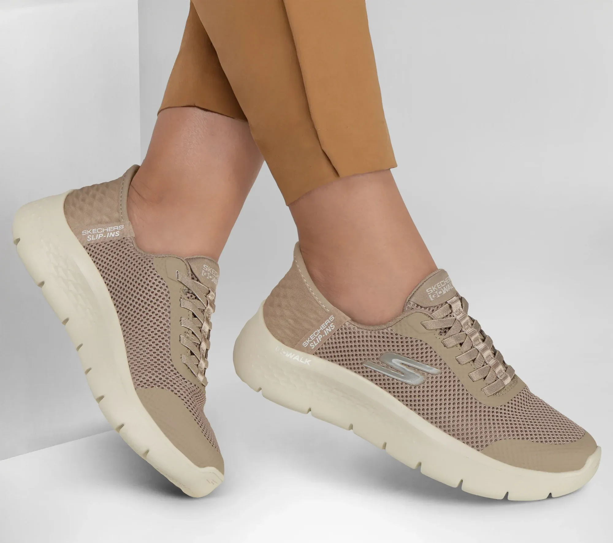 Skechers Slip-ins: GO WALK Flex - Grand Entry  | Lojas Mariana