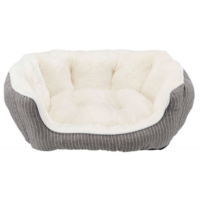 Cama Davin - Trixie