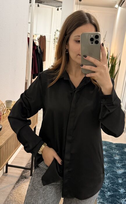CAMISA ACETINADA - PRETA