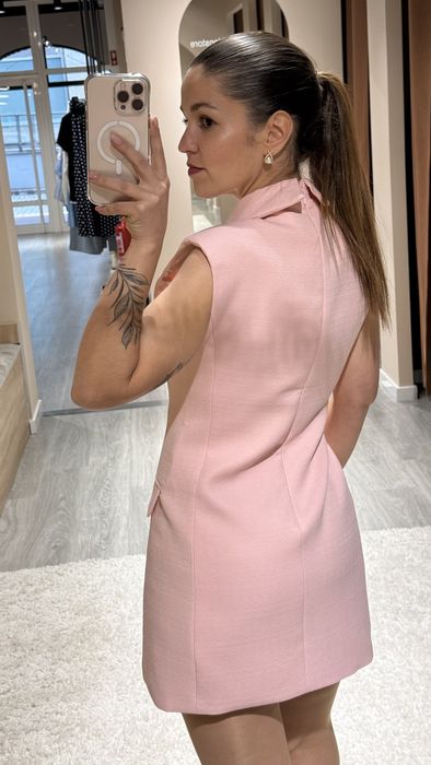 VESTIDO EFEITO ROSA