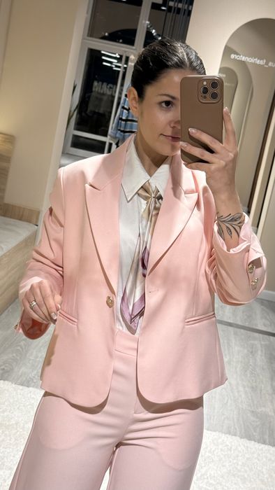 BLAZER ESTRUTURADO COM BOTÃO - ROSA