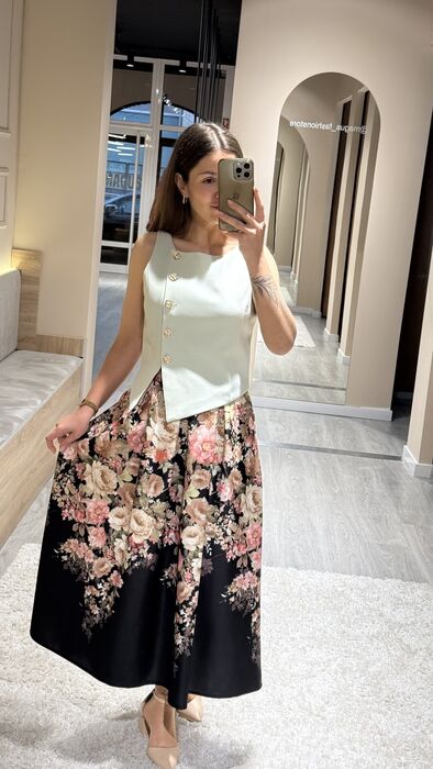 SAIA FLORAL -PRETA