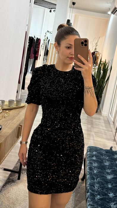 VESTIDO LANTEJOULAS - PRETO