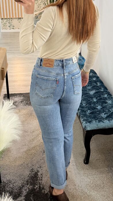 MOM JEANS EFEITO LEWIS - LAVAGEM MÉDIA