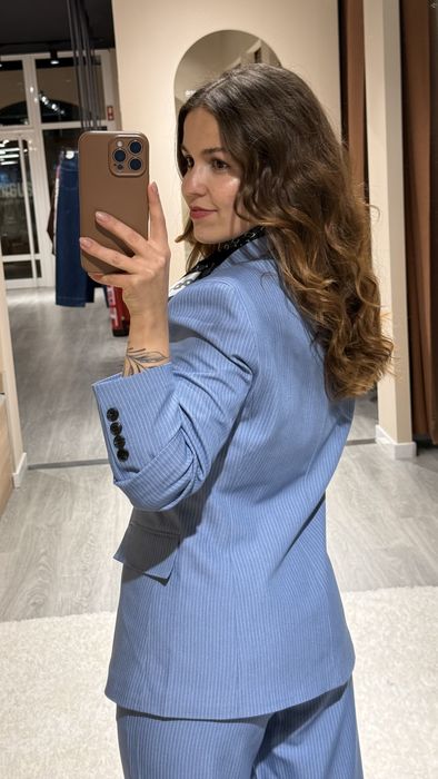 BLAZER ESTRUTURADO RISCA DE GIZ - AZUL CLARO