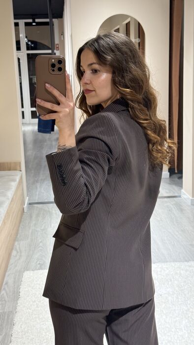 BLAZER ESTRUTURADO RISCA DE GIZ - CASTANHO