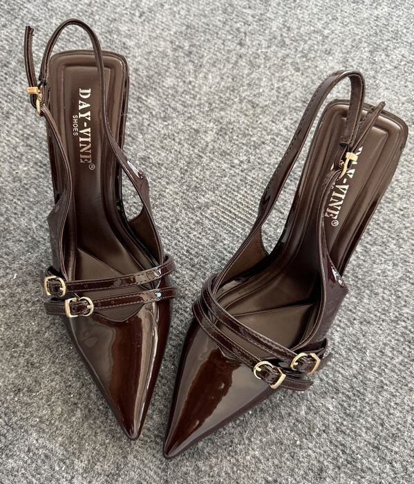 SCARPIN MAGUS ICONIC - MARRON