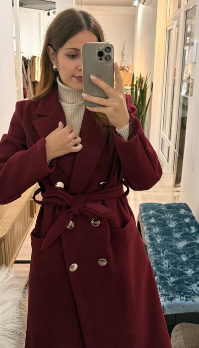 SOBRETUDO BORDEAUX ELEGANCE