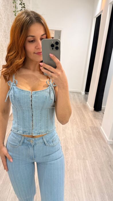 TOP MELISSA