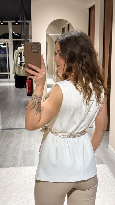 TOP FLUÍDO COM CINTO - BRANCO