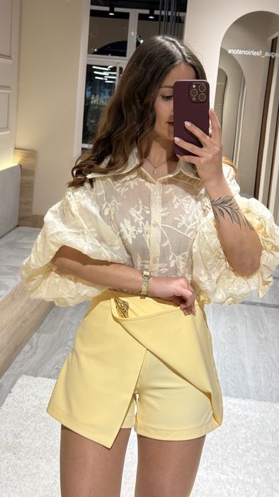 SAIA/CALÇÃO COM DETALHE DOURADO - AMARELO