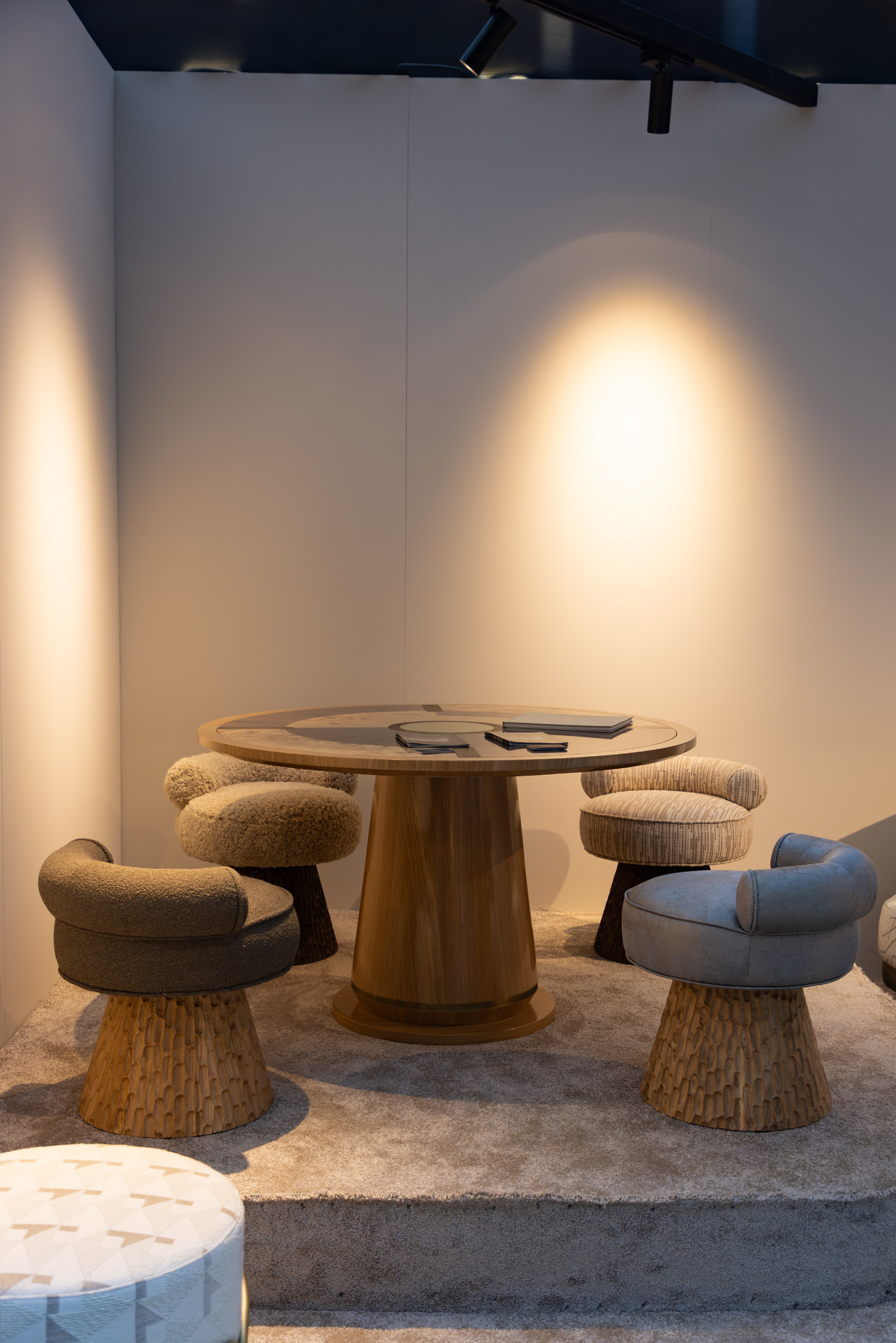 MAMOA-Luxury-Table-Decorex-2025