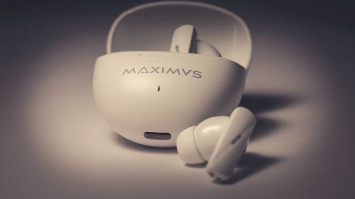 Auriculares KTPLUS sem Fios, Bluetooth com Cancelamento de Ruído e Design à Prova de Água - White