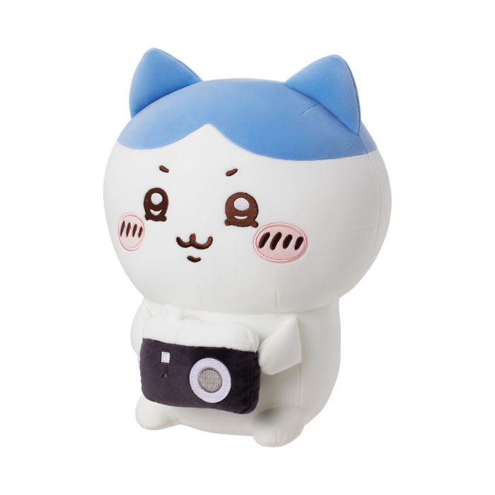 Peluche Sentado Versão com Adereços do Chiikawa (Hachiware)