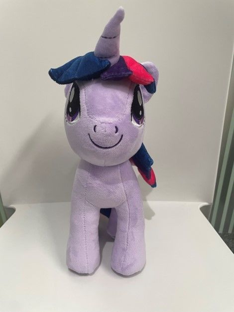 My Little Pony - 25,4cm Peluche em Pé (Twilight Sparkle)