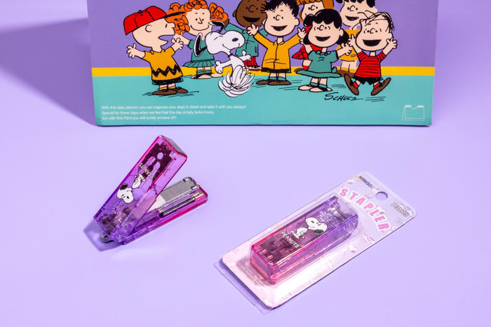Snoopy - Coleção Colorful Vintage - Grampeador (Roxo)