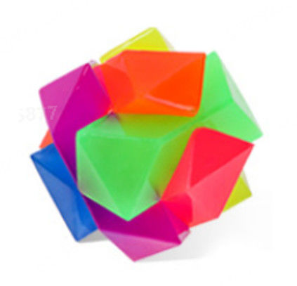 Bola de Pet Luminescente Poligonal
