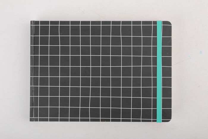 Caderno Black White 2.0 C5 Capa dura (100 Folhas)