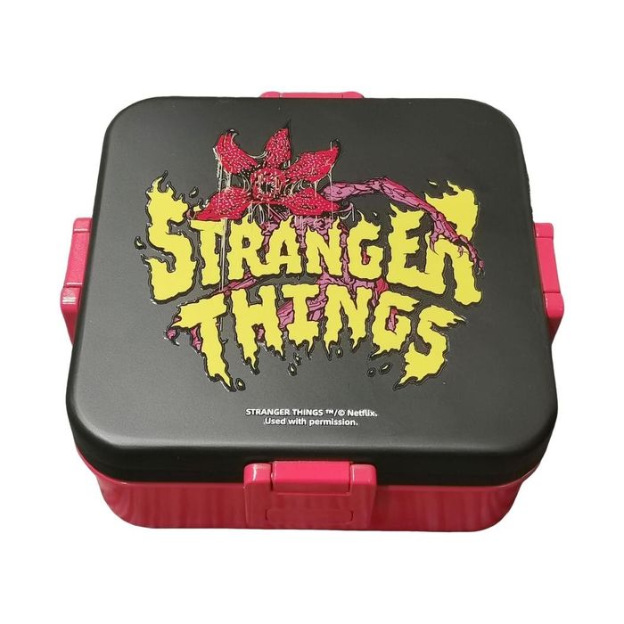 Taparuere Quadrado de Stranger Things - 1200mL (Vermelho & Preto)