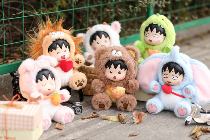 CHlBI MARUKO CHAN Dress-up Party (Blind Box com Pendente de Peluche Vinil)