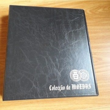 Capa Preta A4  Com 10 Folhas para Alveolos
