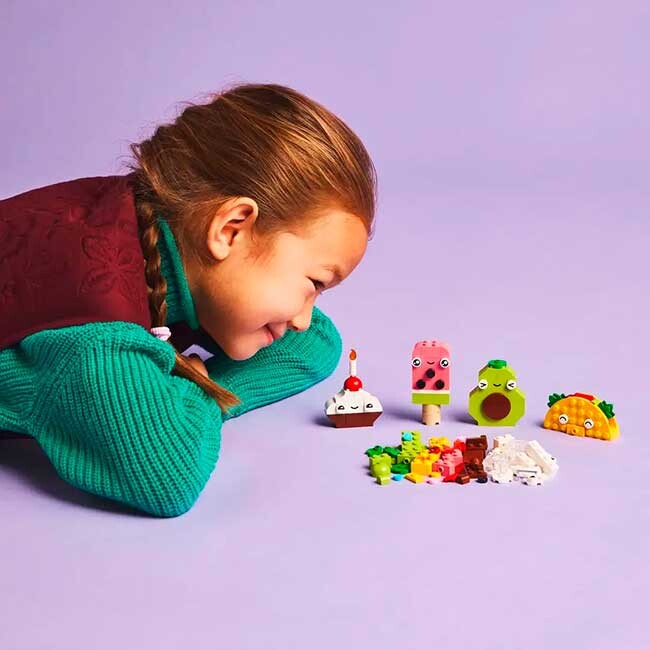 LEGO® Classic: Creative Food Friends (11039) 3