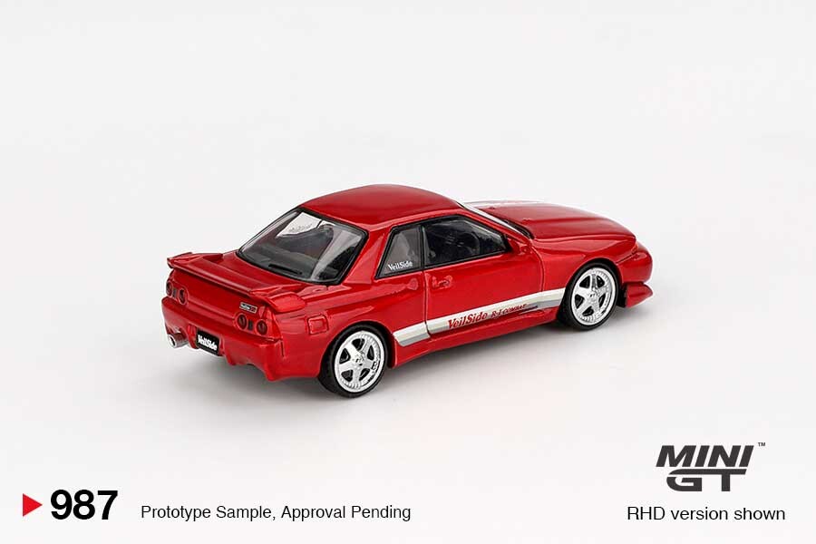 MINI GT Nissan Skyline GT-R (R32) VeilSide Combat C-I Gem Red 1/64 (987) 2
